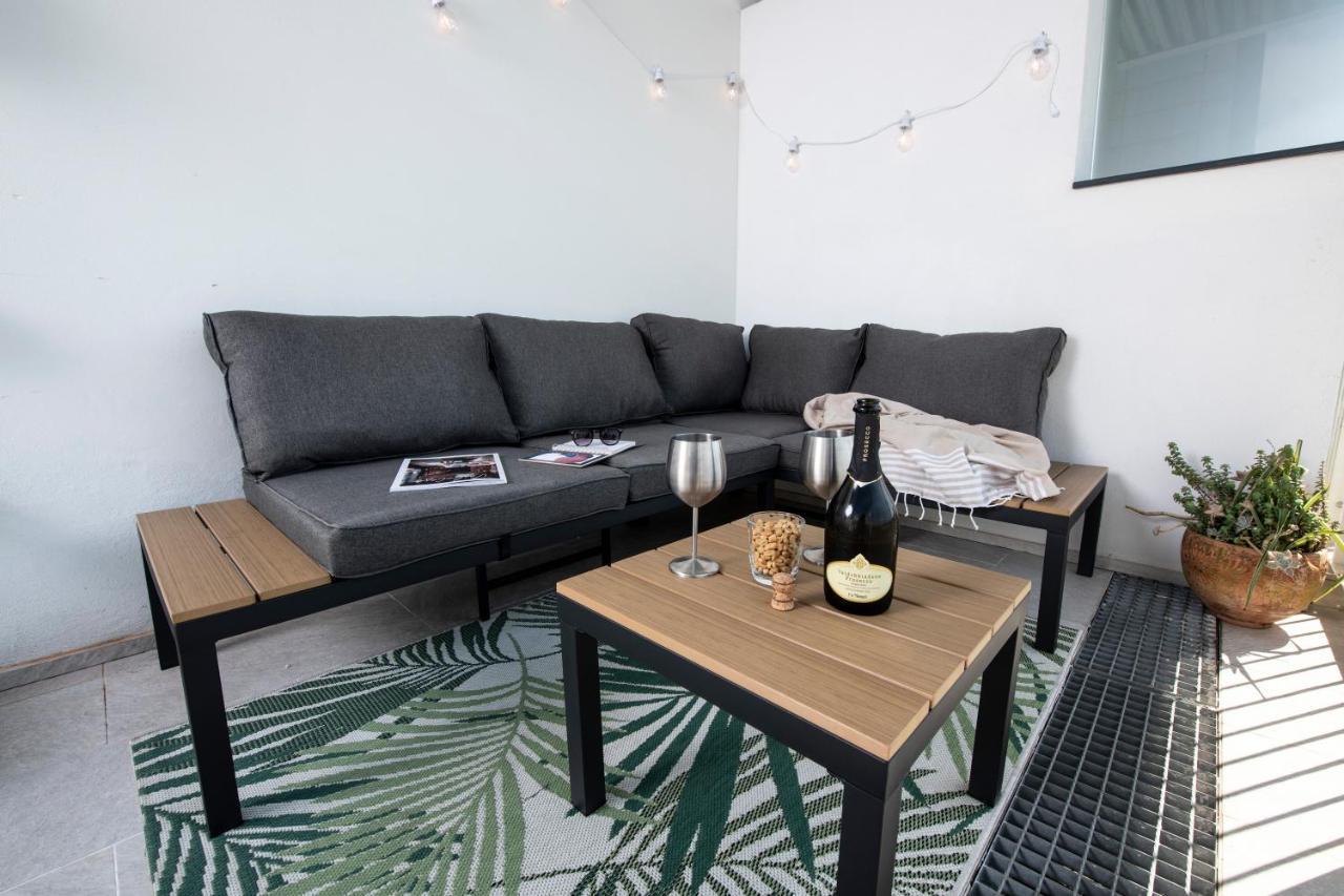 Attico Luxury Con Parcheggio E Terrazza Vista Mozzafiato Apartment Genova Exterior foto