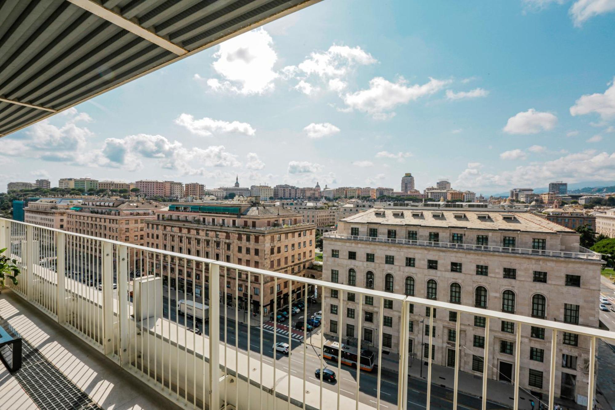 Attico Luxury Con Parcheggio E Terrazza Vista Mozzafiato Apartment Genova Exterior foto
